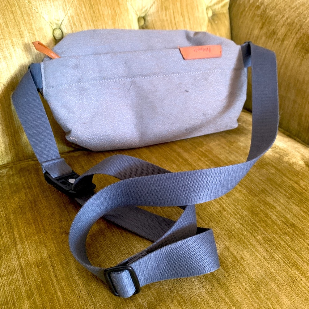 Unisex Bellroy Sling Mini